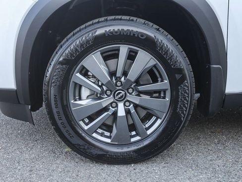 New 2026 Nissan Pathfinder SV FWD image 11