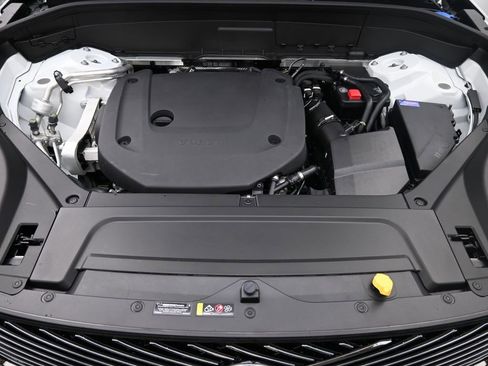 New 2026 Volvo XC90 B6 Plus AWD/4WD image 12