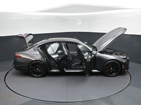 New 2026 BMW M5 w/ Executive Package AWD/4WD image 51