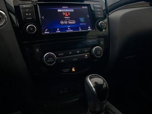 Used 2020 Nissan Rogue Sport SV w/ All-Weather Package image 27