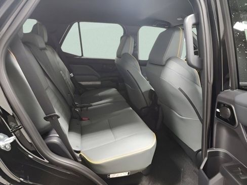 Used 2025 Toyota 4Runner Trailhunter image 20
