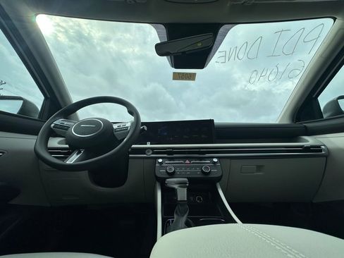 New 2026 Hyundai Tucson SE FWD image 29