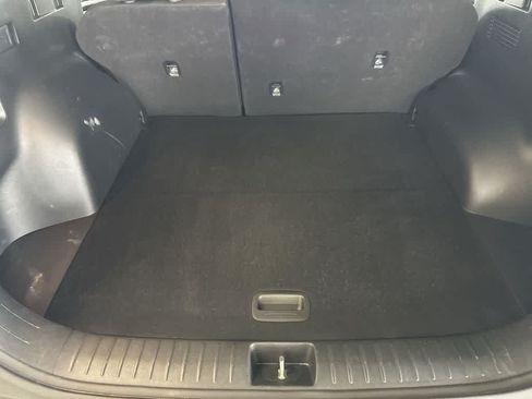 Used 2025 Kia Sportage LX AWD/4WD image 24