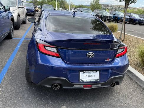 Used 2025 Toyota GR86 Premium w/ ALL Weather Mat Package (TMS) RWD image 8