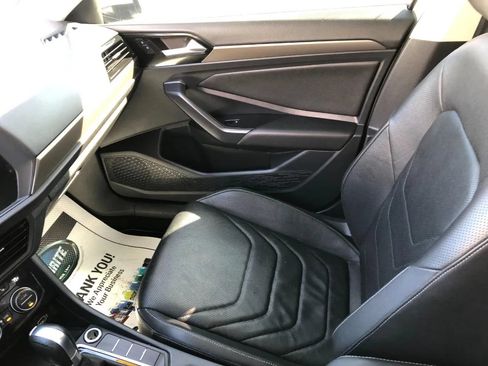 Used 2019 Volkswagen Jetta SEL Premium FWD image 24