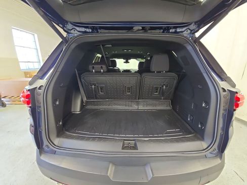 Certified 2023 Chevrolet Traverse LT FWD image 27