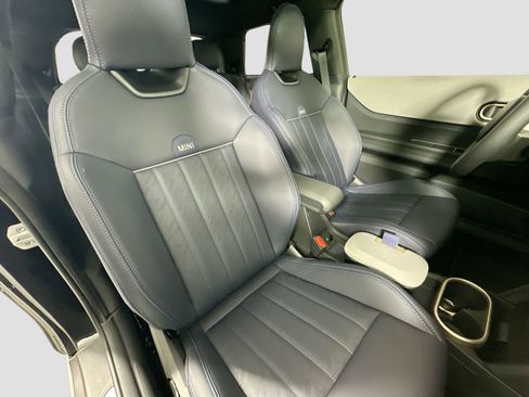 New 2026 MINI Cooper 2-Door Hardtop image 30