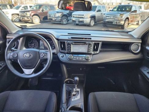 Used 2017 Toyota RAV4 XLE image 19