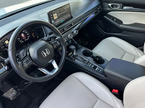 Used 2024 Honda Civic Touring image 10