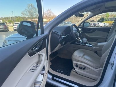 Used 2019 Audi Q7 3.0T Prestige w/ Prestige Package