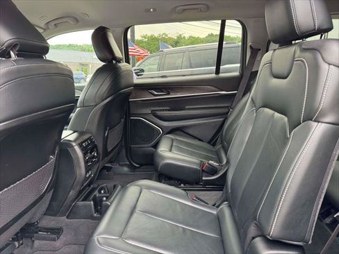 Used 2021 Jeep Grand Cherokee L Limited AWD/4WD image 14