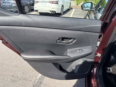 Used 2024 Nissan Sentra SV FWD image 15