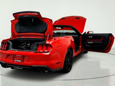 Used 2018 Ford Mustang GT Premium w/ Equipment Group 401A RWD image 12