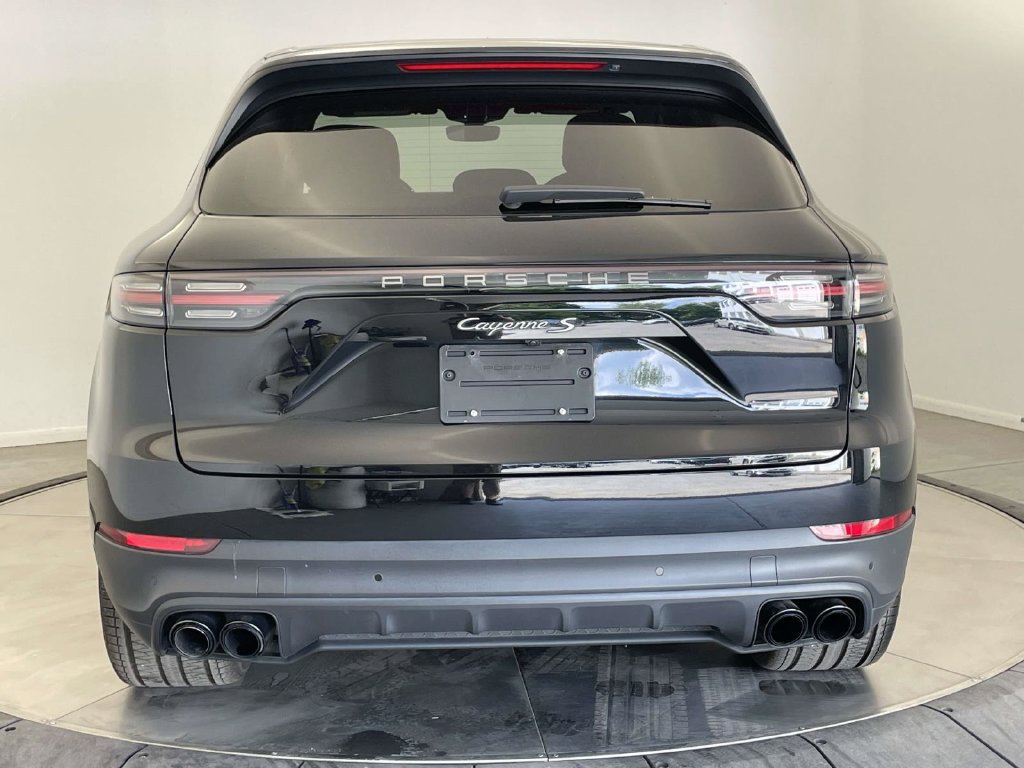 Certified 2023 Porsche Cayenne S Platinum AWD/4WD image 6