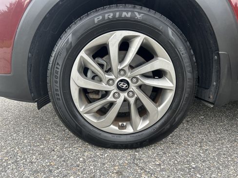 Used 2017 Hyundai Tucson SE Plus AWD/4WD image 12