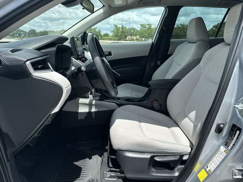 Used 2022 Toyota Corolla Cross L FWD image 10