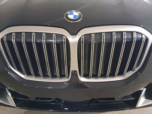 Certified 2023 BMW X7 xDrive40i image 19