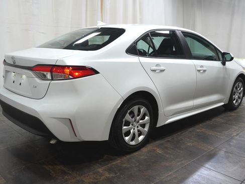 Certified 2025 Toyota Corolla LE image 5