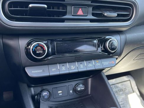 Certified 2023 Hyundai Kona SEL w/ Convenience Package AWD/4WD image 31