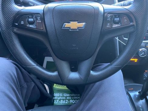 Used 2020 Chevrolet Trax LT FWD image 18