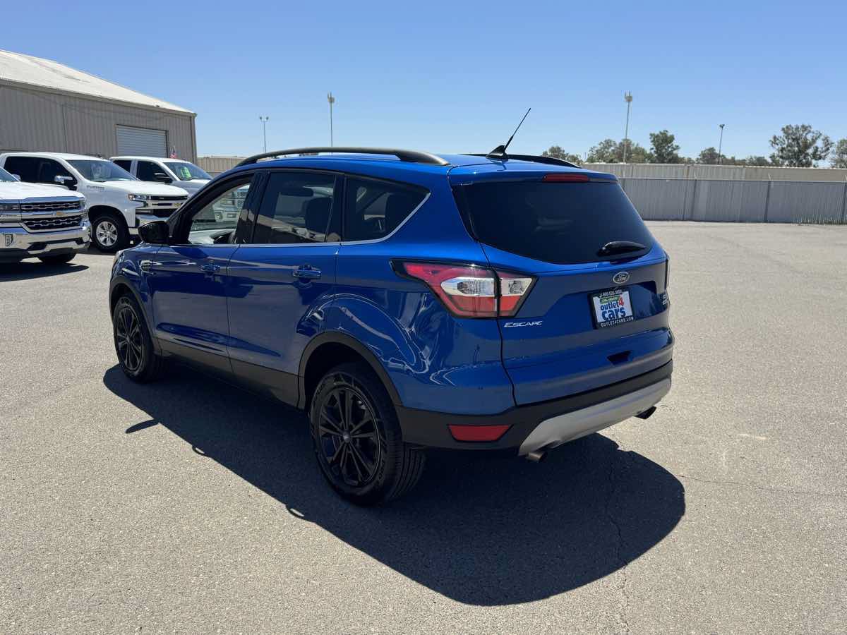 Used 2018 Ford Escape SE w/ SE Sync 3 Package AWD/4WD image 7