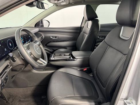 Used 2025 Hyundai Tucson Limited FWD image 22