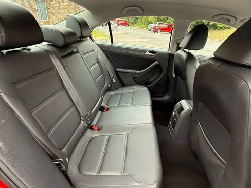 Used 2014 Volkswagen Jetta SE image 28
