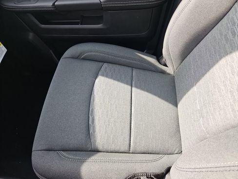 New 2025 RAM 2500 Big Horn image 32