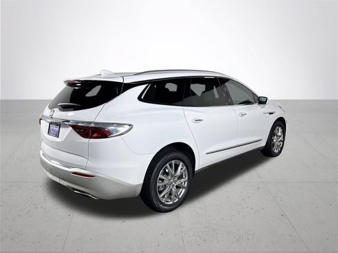 Used 2023 Buick Enclave Essence w/ Experience Buick Package AWD/4WD image 6