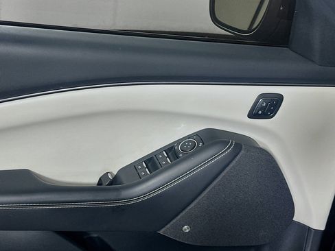 Used 2022 Ford Mustang Mach-E Premium image 15