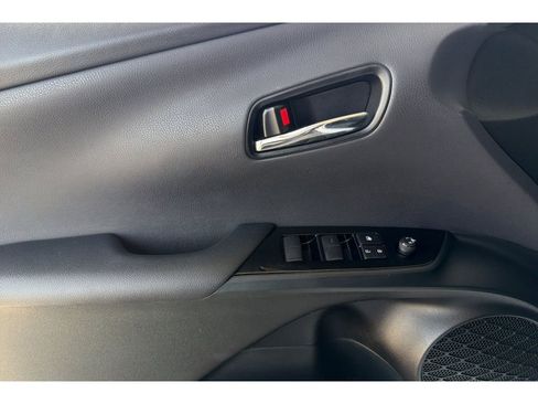 Certified 2022 Toyota Prius Prime XLE FWD image 11