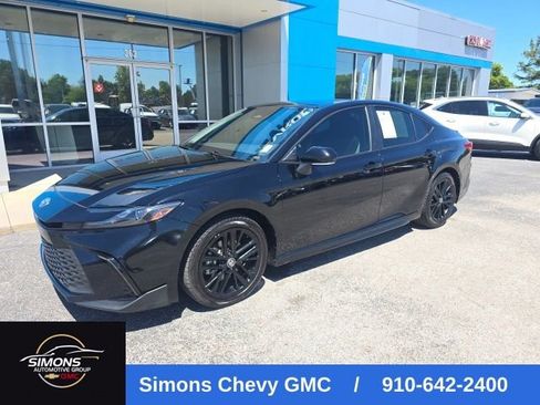 Used 2025 Toyota Camry SE w/ Multimedia Upgrade Package FWD image 1