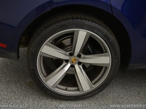 Used 2023 Porsche Macan image 42