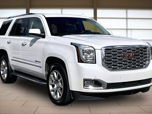 Used 2019 GMC Yukon Denali w/ Enhanced Security Package AWD/4WD image 12