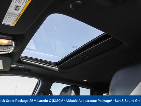 Used 2021 Jeep Grand Cherokee Laredo X AWD/4WD image 13