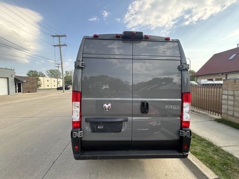 Used 2023 RAM ProMaster 2500 w/ Premium Appearance Group image 13