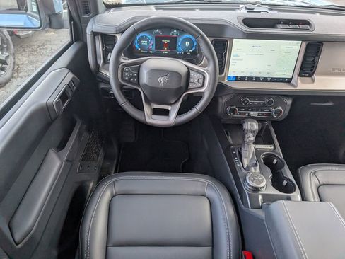 New 2025 Ford Bronco Outer Banks image 8
