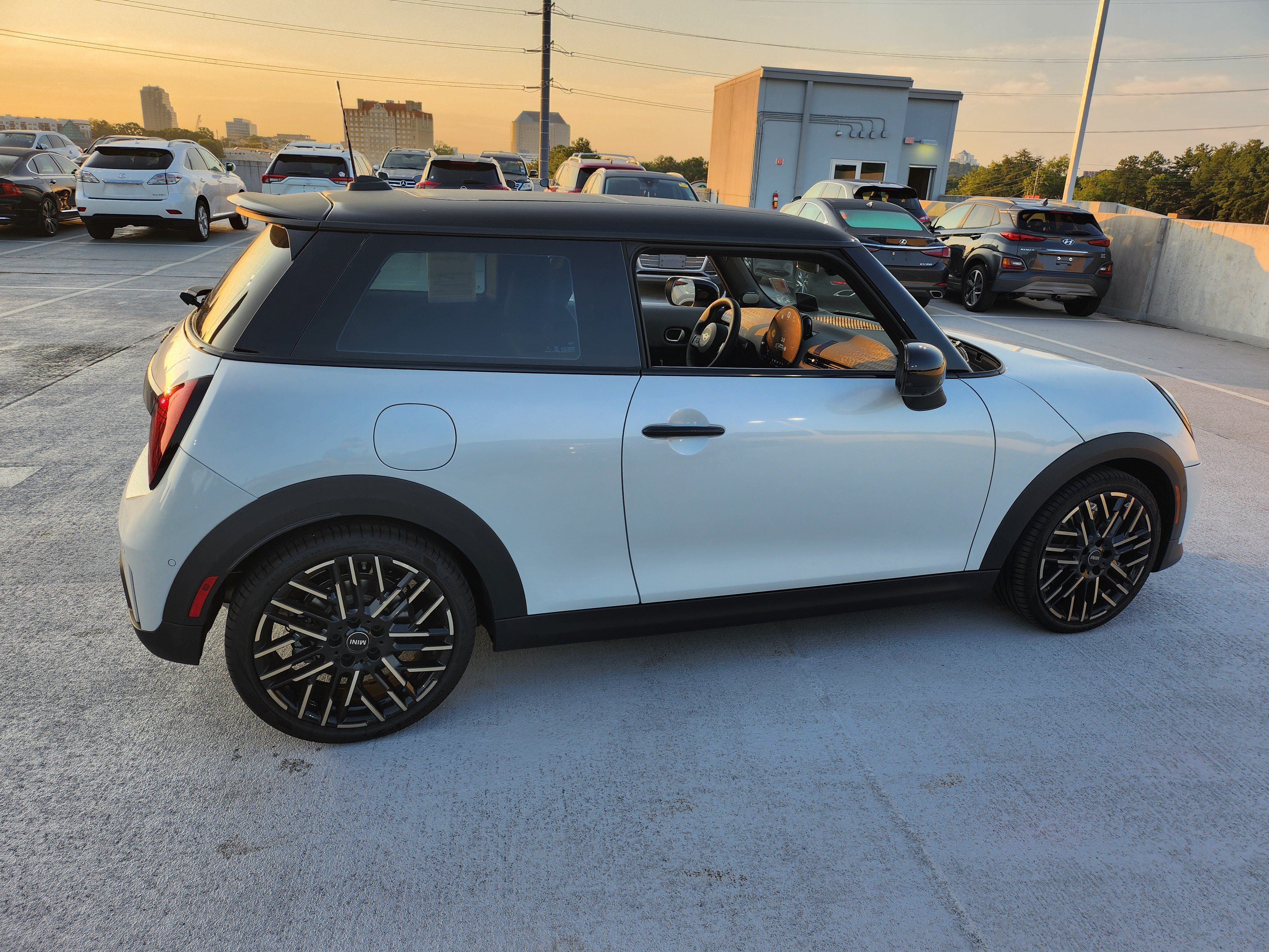 Used 2026 MINI Cooper S FWD image 6