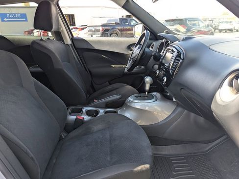 Used 2015 Nissan Juke SV w/ Technology Package AWD/4WD image 36