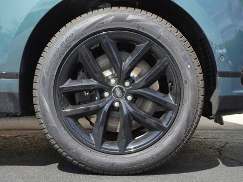 Used 2026 Land Rover Range Rover Velar Dynamic SE image 8