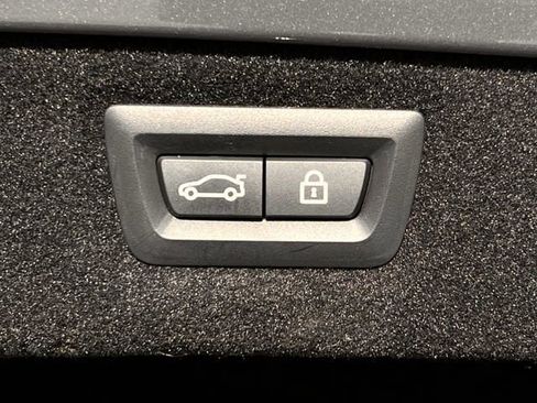 Used 2023 BMW M850i xDrive Coupe image 30