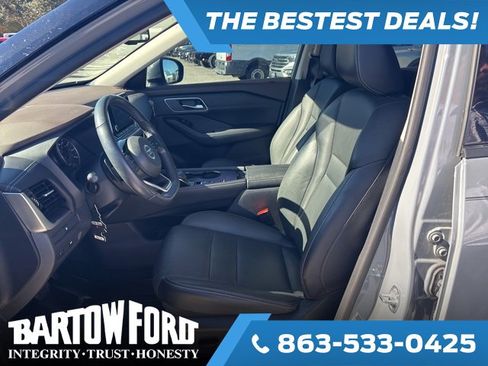 Used 2021 Nissan Rogue SL image 10