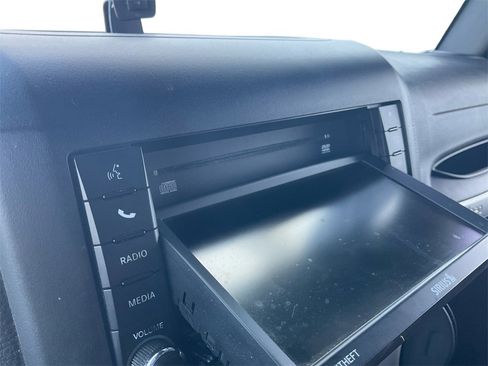 Used 2015 Jeep Wrangler Unlimited Sahara w/ Dual Top Group image 12