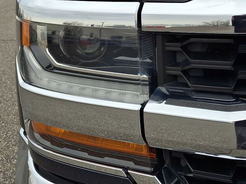 Used 2017 Chevrolet Silverado 1500 LT w/ All Star Edition image 9