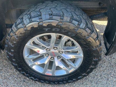 Used 2019 GMC Sierra 1500 SLT w/ SLT Premium Plus Package image 13