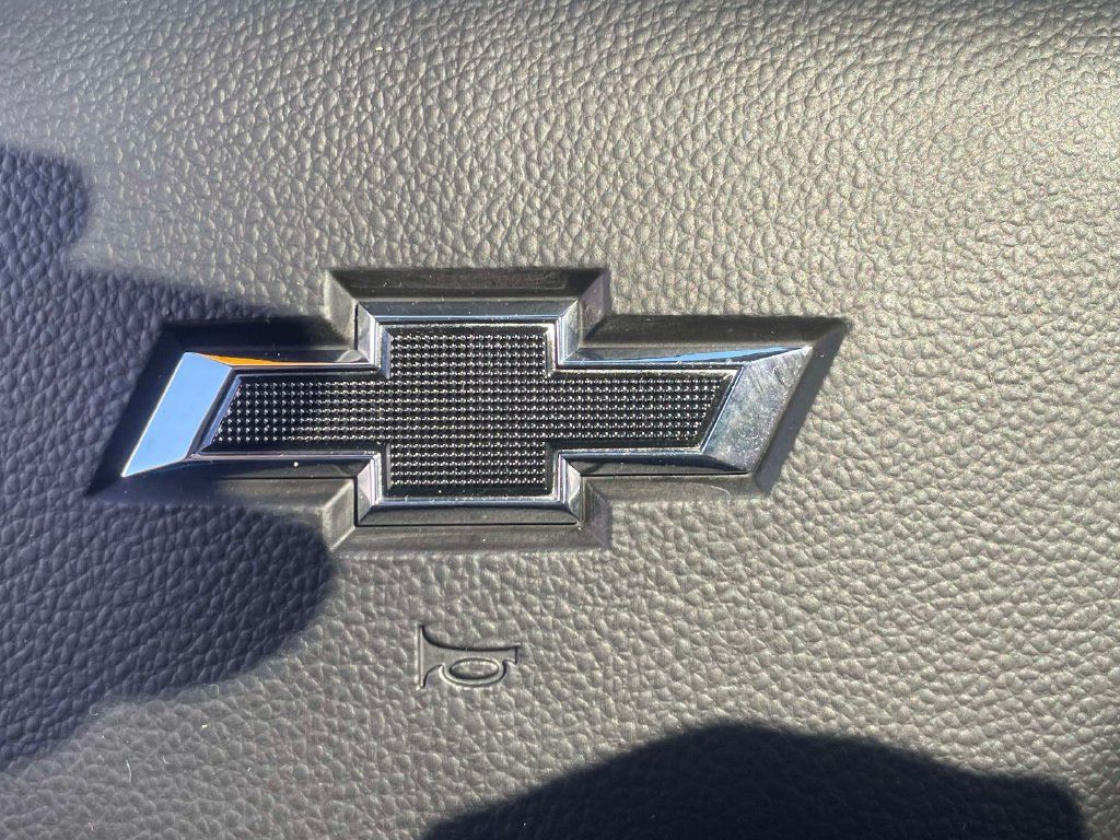 Used 2025 Chevrolet Silverado 1500 LT Trail Boss w/ Convenience Package II AWD/4WD image 31