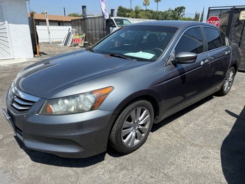 Used 2012 Honda Accord EX image 3