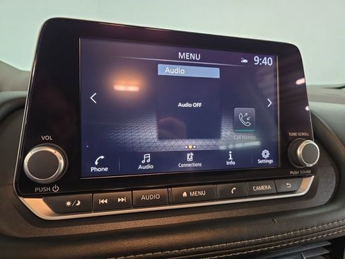 Used 2023 Nissan Rogue SV image 19