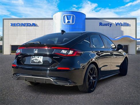 Used 2024 Honda Civic Sport image 2