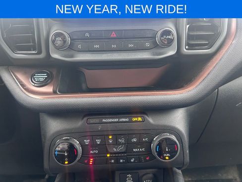 Used 2024 Ford Bronco Sport Outer Banks image 15